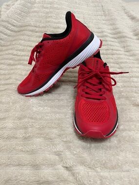 Whitin Red Crosstrainer Running Shoes